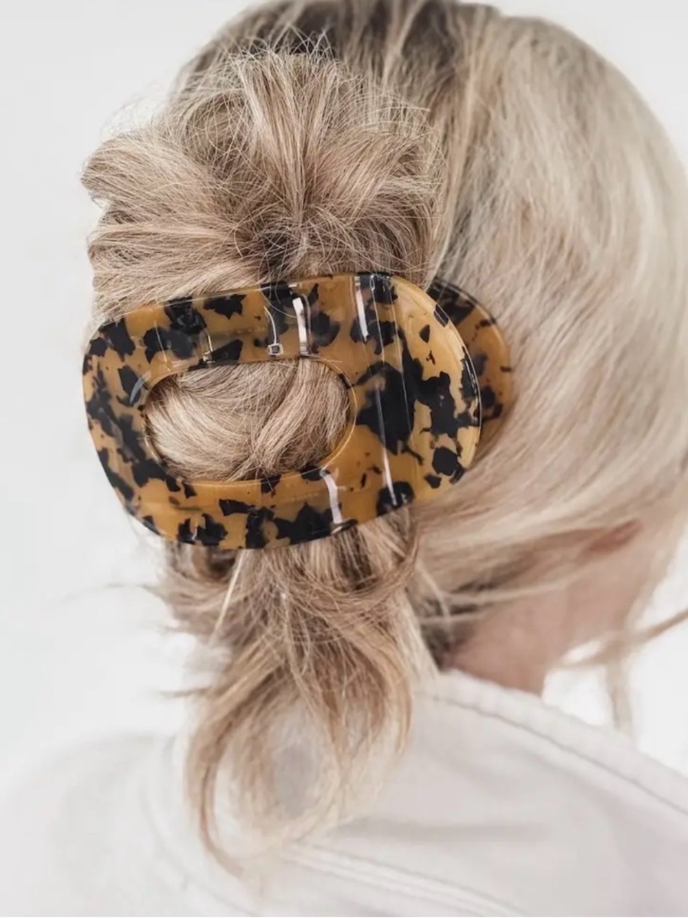 Tortoiseshell Oval Hair Claw Clip - Women Accessories